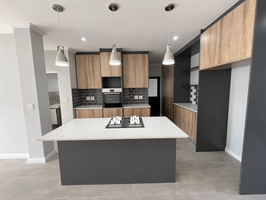 4 Bedroom Property for Sale in Sandown Western Cape